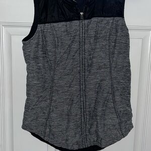 The North Face Women's Black and Gray Vest